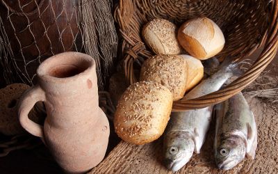 Graphic of loaves and fish to illustrate the article 