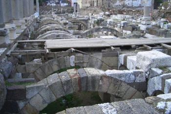 <p>The basement area of an agora (marketplace) of the second&nbsp;or third century in Smyrna (photo by David Treybig).</p>